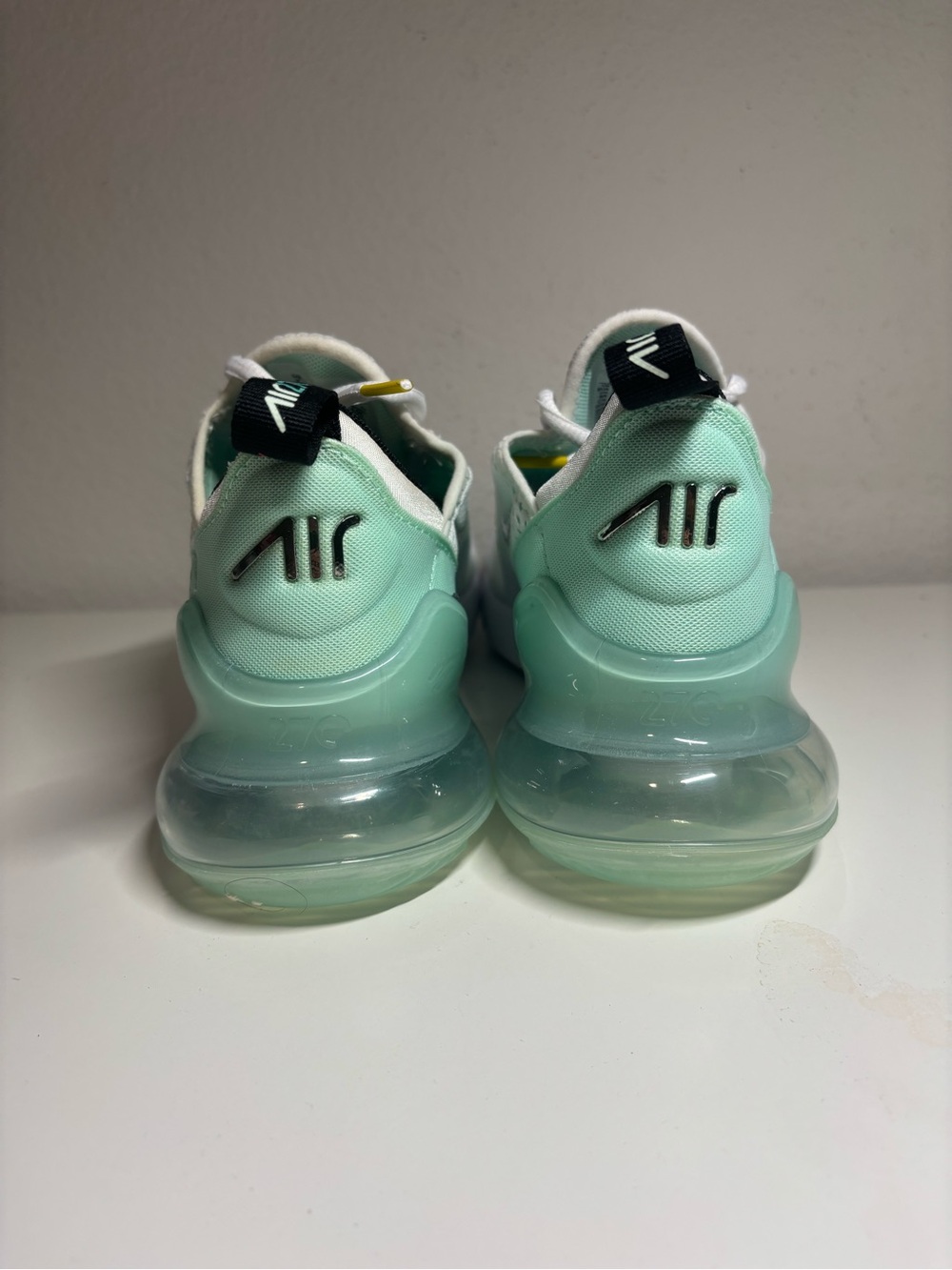 NEW NIKE Air Max 270 White Mint Foam Womens Size 7 - Picture 5 of 7